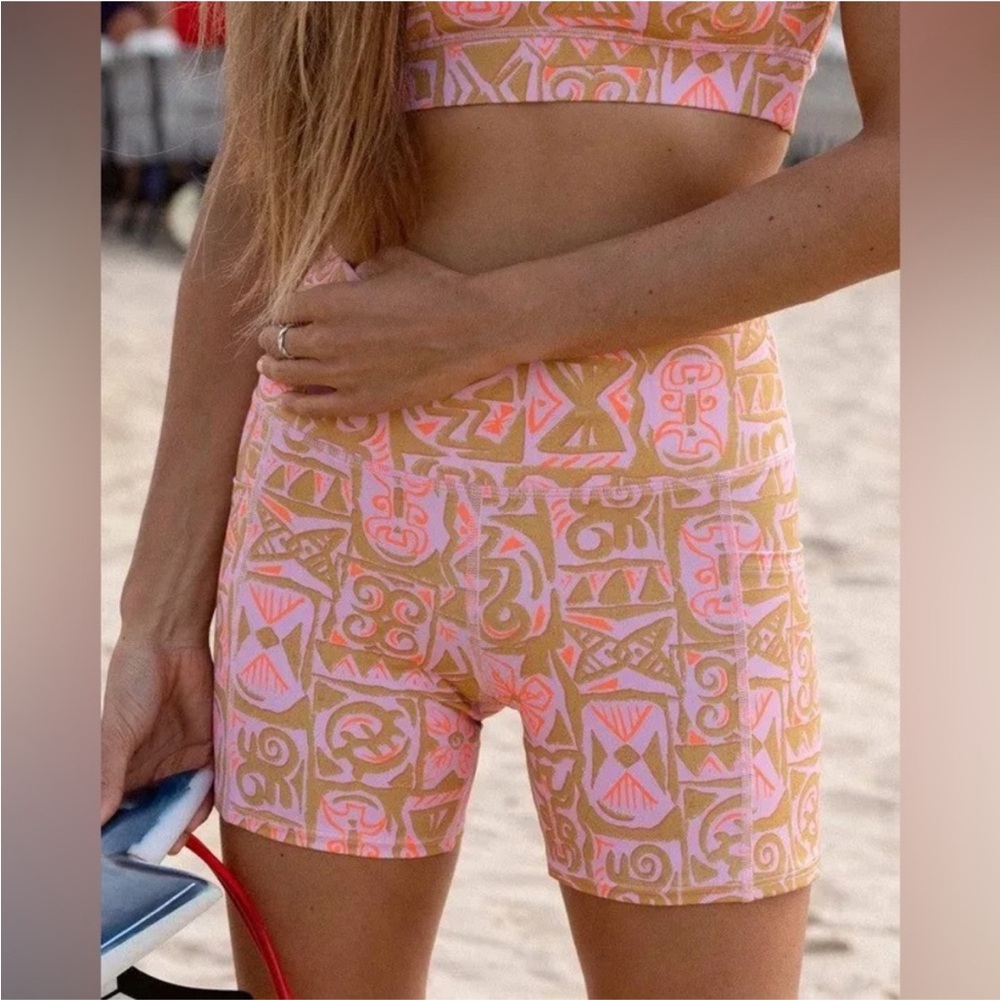 Billabong Pink and Tan Patterned Bike Shorts